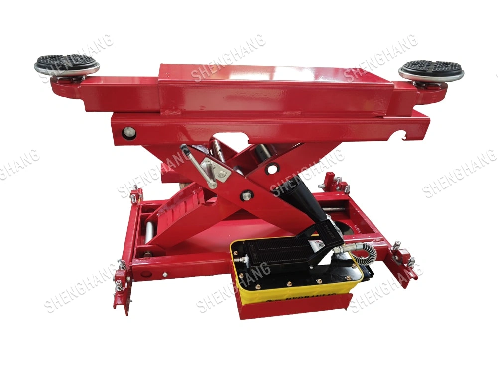 Electro-hydrauliclifting trolley isstandard 