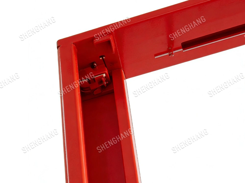 The columns are made of 6mm thick Q345 steel plates