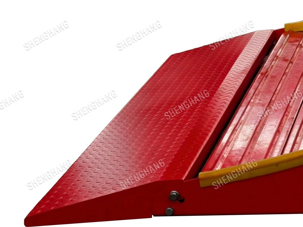 Adjustable ramp to adopt unleveled floor 