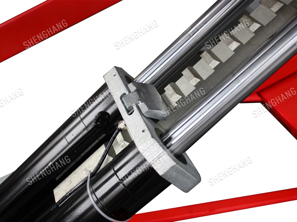 The automatic locking of the lifting mechanical lock is safeand reliable and the pneumatic unlocking is performed 